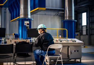 Passing on boiler manufacturing technology and dedication at the Harima Factory